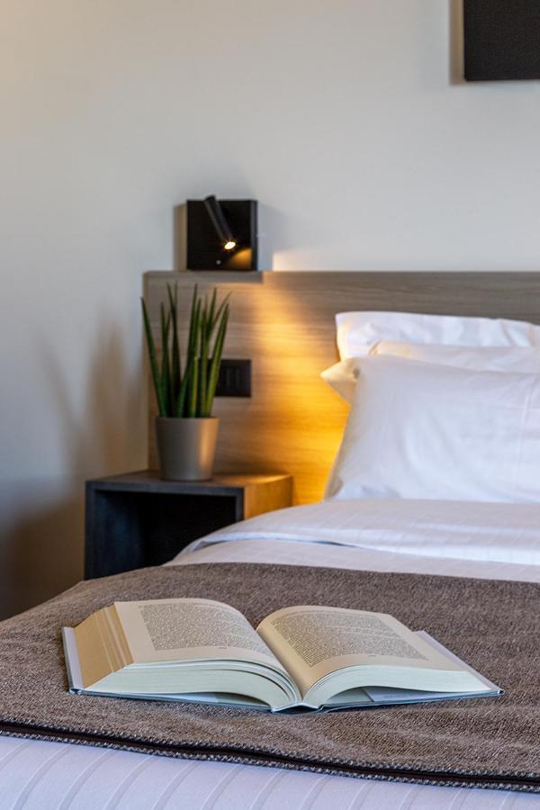 Chiabot Langhe Apartment Roddino ภายนอก รูปภาพ
